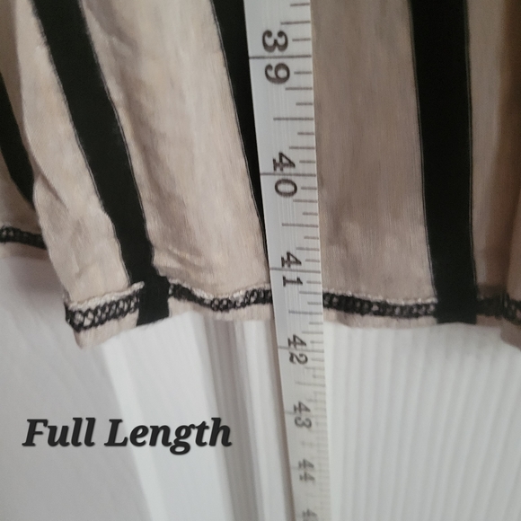 Asymmetrical Skirt - Picture 4 of 8